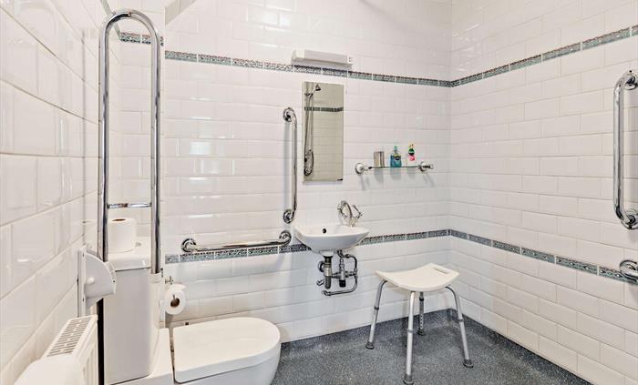 Room 3 (sleeps 2), super king with wet room, with wheelchair access